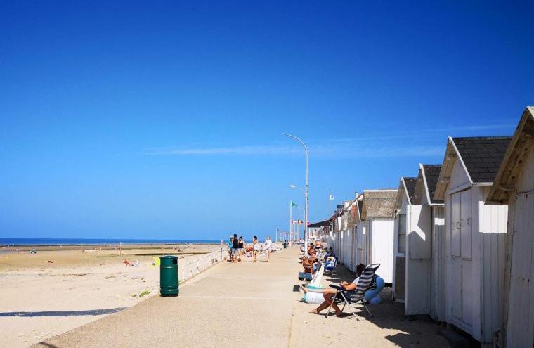 Lamaisonnette 500M Plage Juno Beach Bernières-sur-Mer الغرفة الصورة